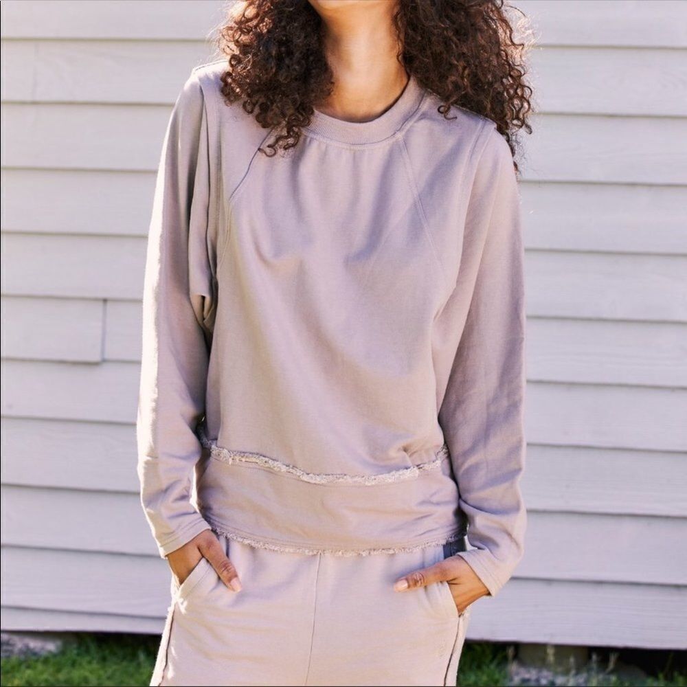 𝑓𝑟𝑒𝑒 𝑝𝑒𝑜𝑝𝑙𝑒 M Movement Where The Wind Blows Pullover Sweatshirt - Picture 2 of 10